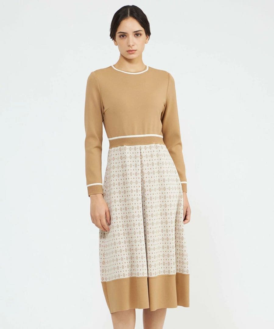 美品 アセテートナイロンジャカード ニットワンピース キャメル