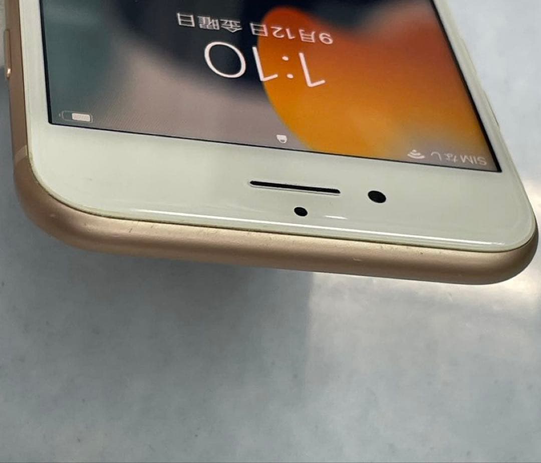 【TK】Apple iPhone8 MQ7A2J/A 64GB ゴールド スマホ