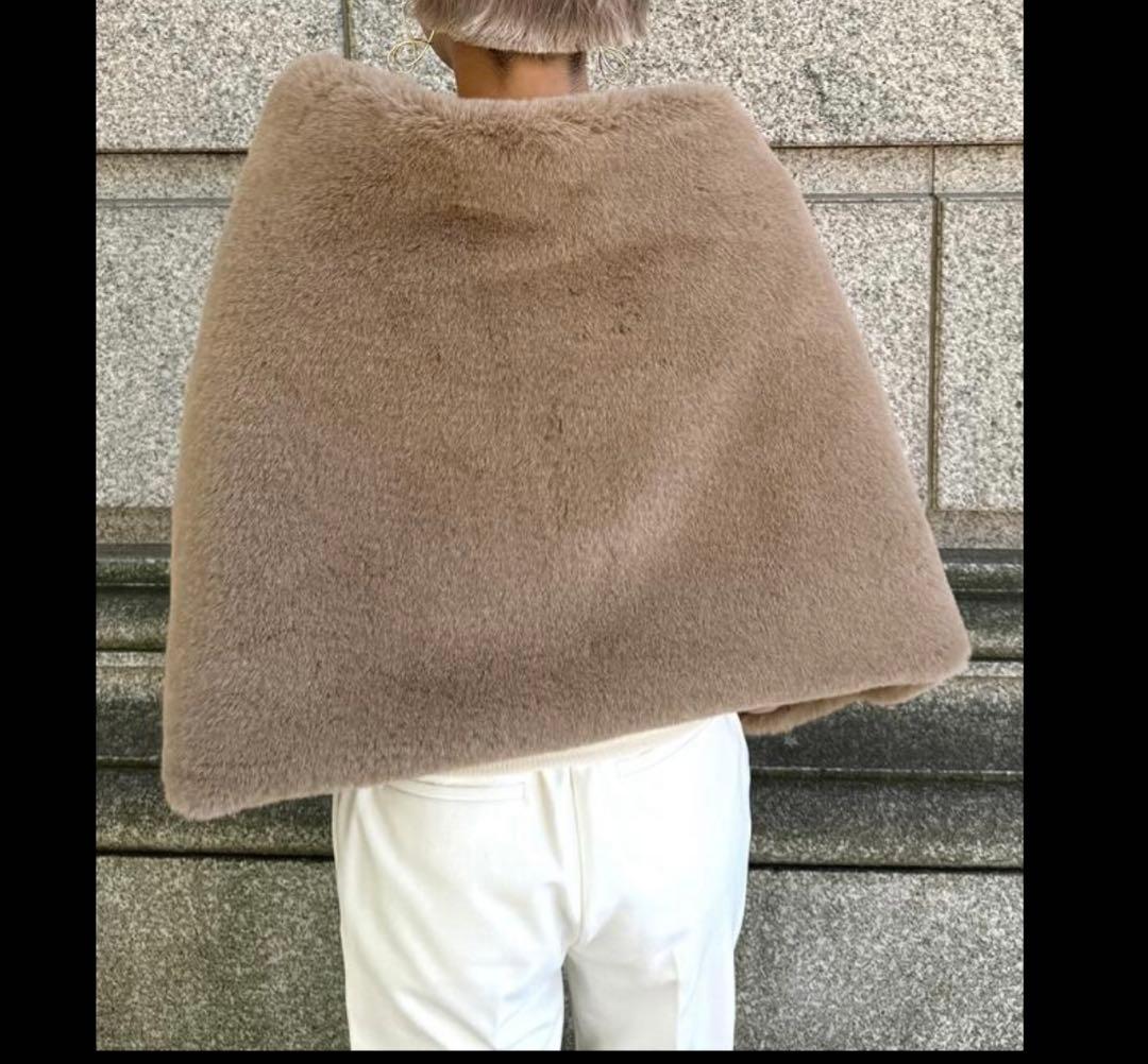 JENNEリッチボリュームファーケープ