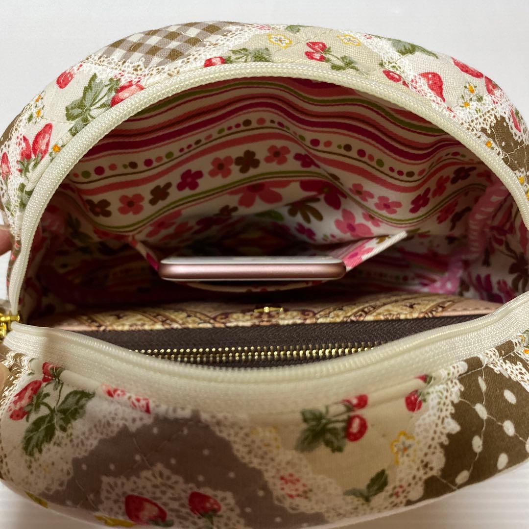 ショルダーポーチ　アンコちゃん コヤンイサムチョン