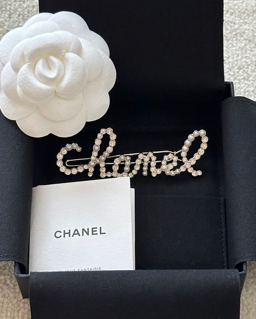 CHANEL シャネル　バレッタ　　　　　　　　　新品未使用　へアクリップ