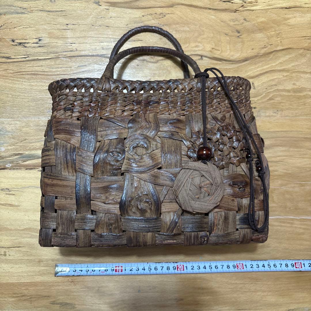 山葡萄のかごバッグ