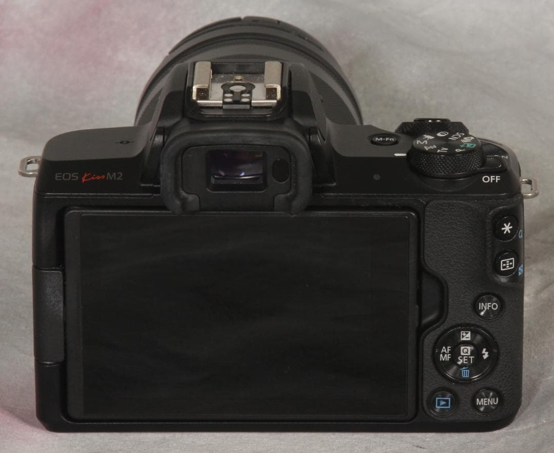 w*。様 Canon EOS Kiss M2 + 18-150mmレンズ付(ri