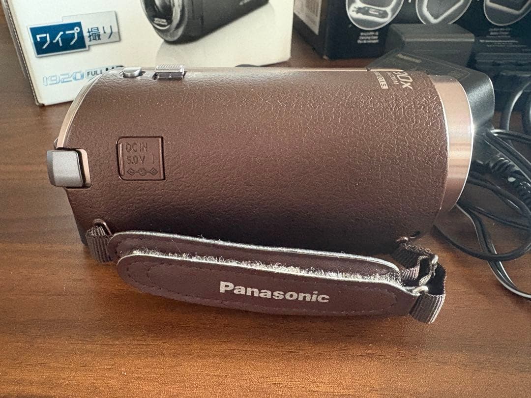 Panasonic HC-W580M ビデオカメラブラウンアクセサリーキット付き