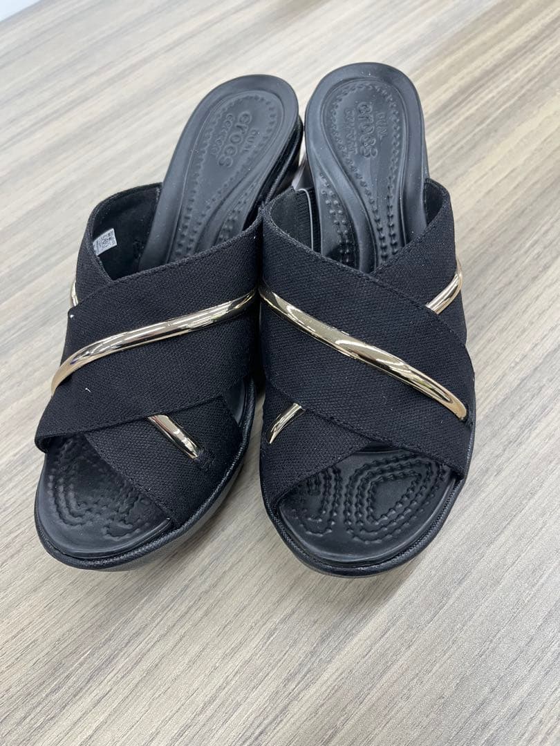 クロックス サンダル　メタルブロック 新品　正規品 wdg w w5