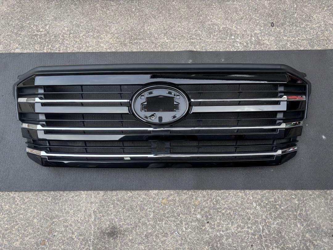 ランドクルーザー フロントグリル メッキ 純正