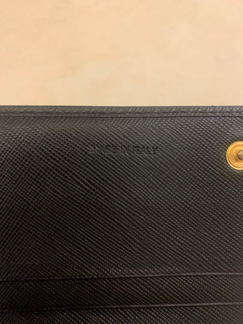 【まゆぞぅ】PRADA ブラック レザー 長財布