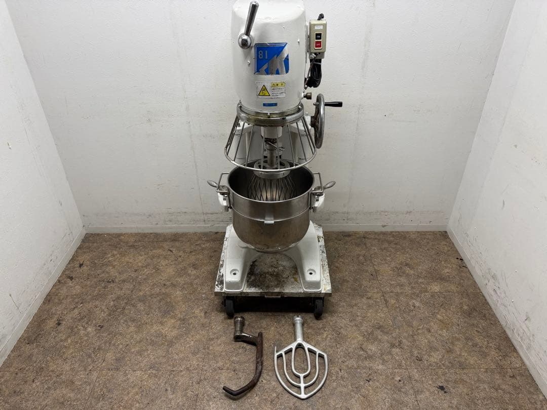 ＳＫミキサー　エスケーミキサー　３０リットル　製菓　ケーキ　パン　ＳＫ－８１Ｓ