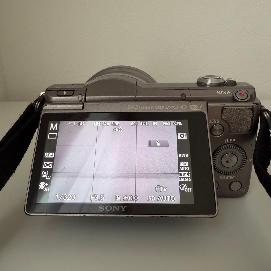 SONY α5100 ミラーレスカメラ レンズ付き