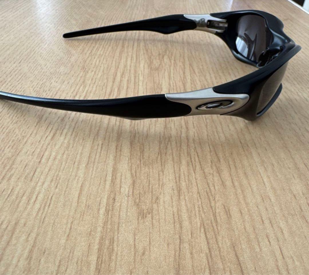 Oakley サングラス valve