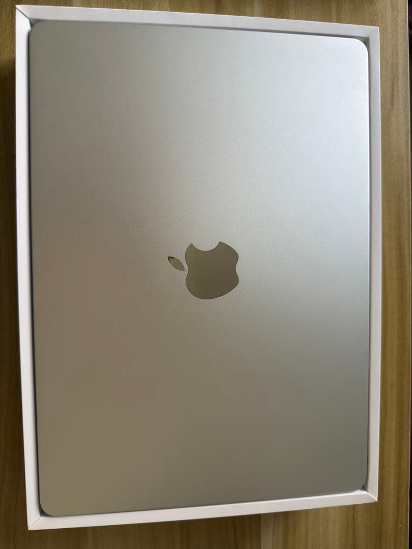 MacBook Air M2 2022 スターライト　保証付き