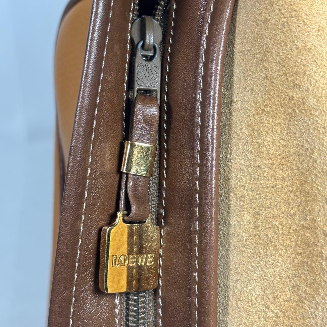 美品 ロエベ クラッチバッグ セカンドバッグ アナグラム ロゴ レザー ブラウン