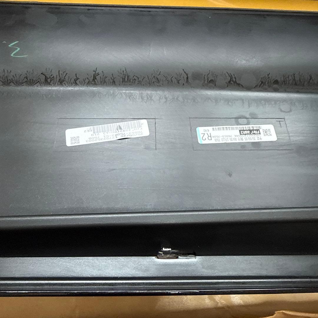 80系　ハリアー　モデリスタ　サイドスカート　右側一式　未使用品