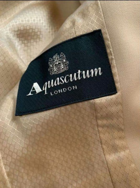 ＊アクアスキュータム＊ スーツ ベージュ タグ有