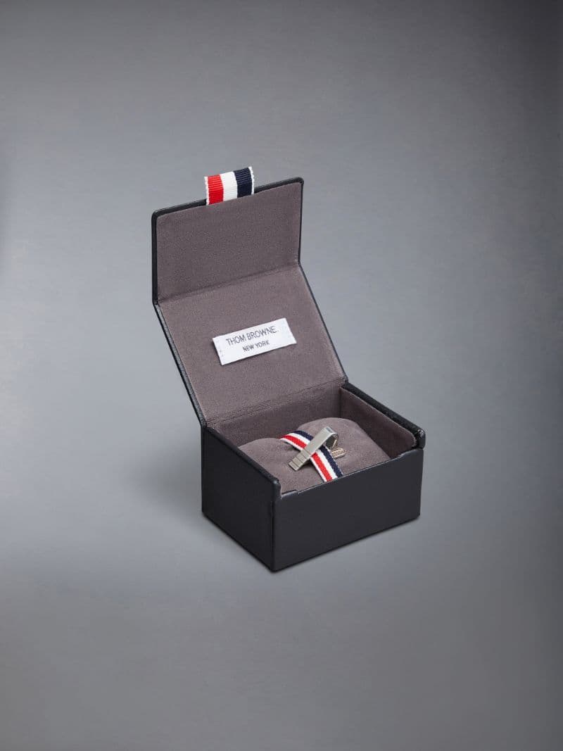 新品トムブラウン THOM BROWNE 4BAR ショート タイバー タイピン