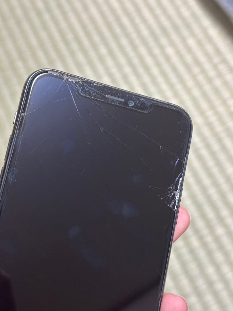 Apple iPhone 11 ProMax スペースグレー　256GB