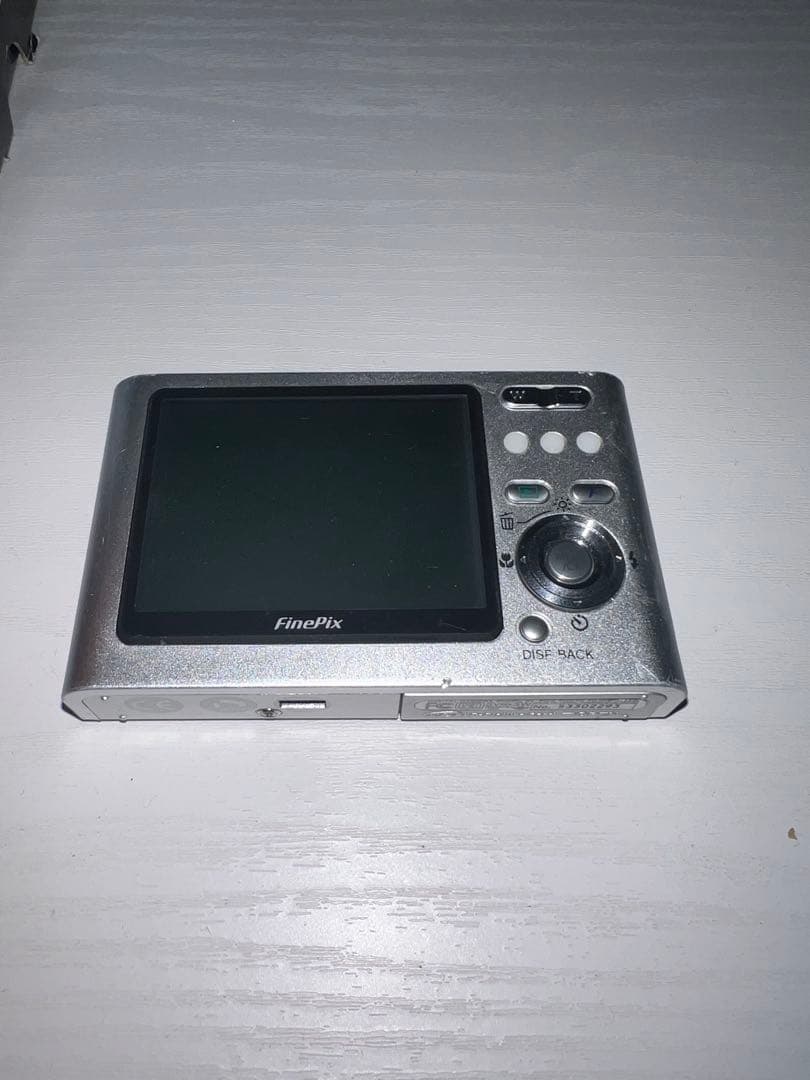 Fujifilm FinePix デジタルカメラ 動作確認済み　変換機　充電器付