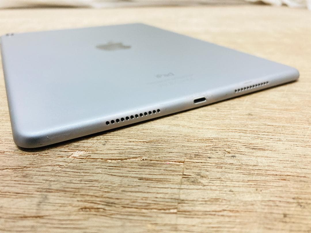 IPAD PRO 9.7インチ WI-FI 256GB グレイ 動作品