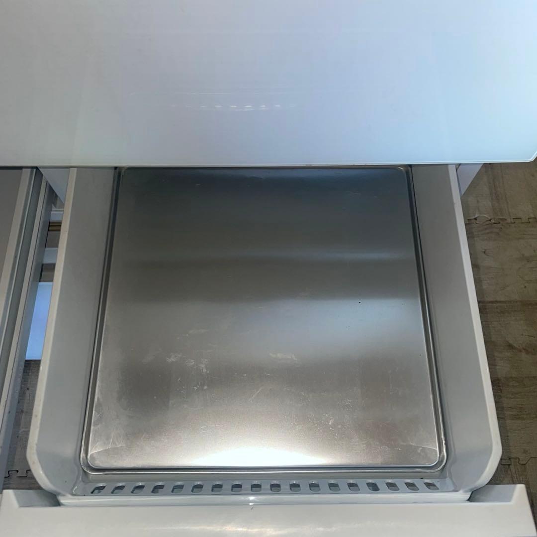 配送設置無料　大型冷蔵庫　大容量　TOSHIBA 555L 6ドア