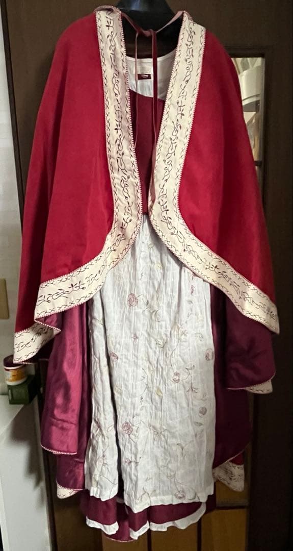 シークレットハニー　ディズニー　美女と野獣　実写版　ベル　愛の芽生え　ハロウィン