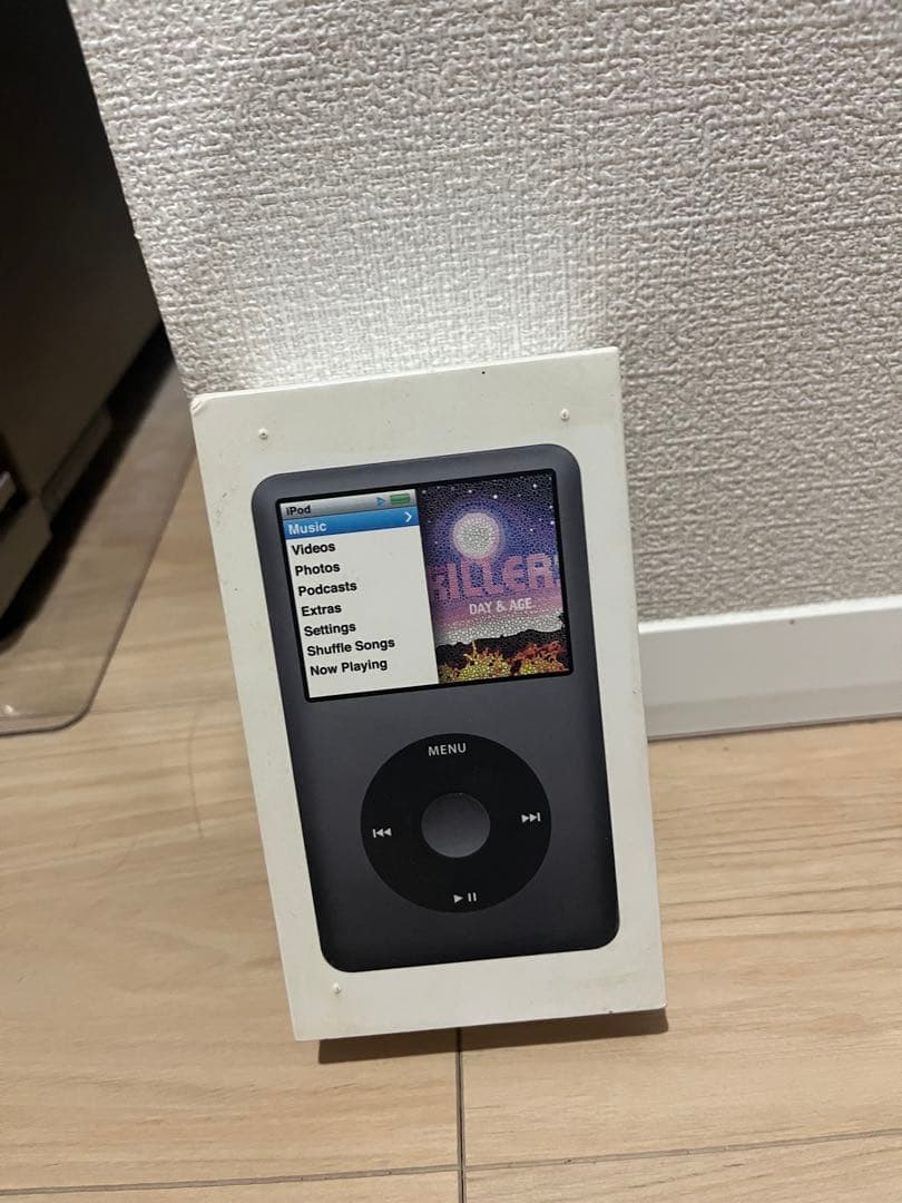 〈キャンペーン中！！〉iPod Classic 160GB 充電ケーブル付き