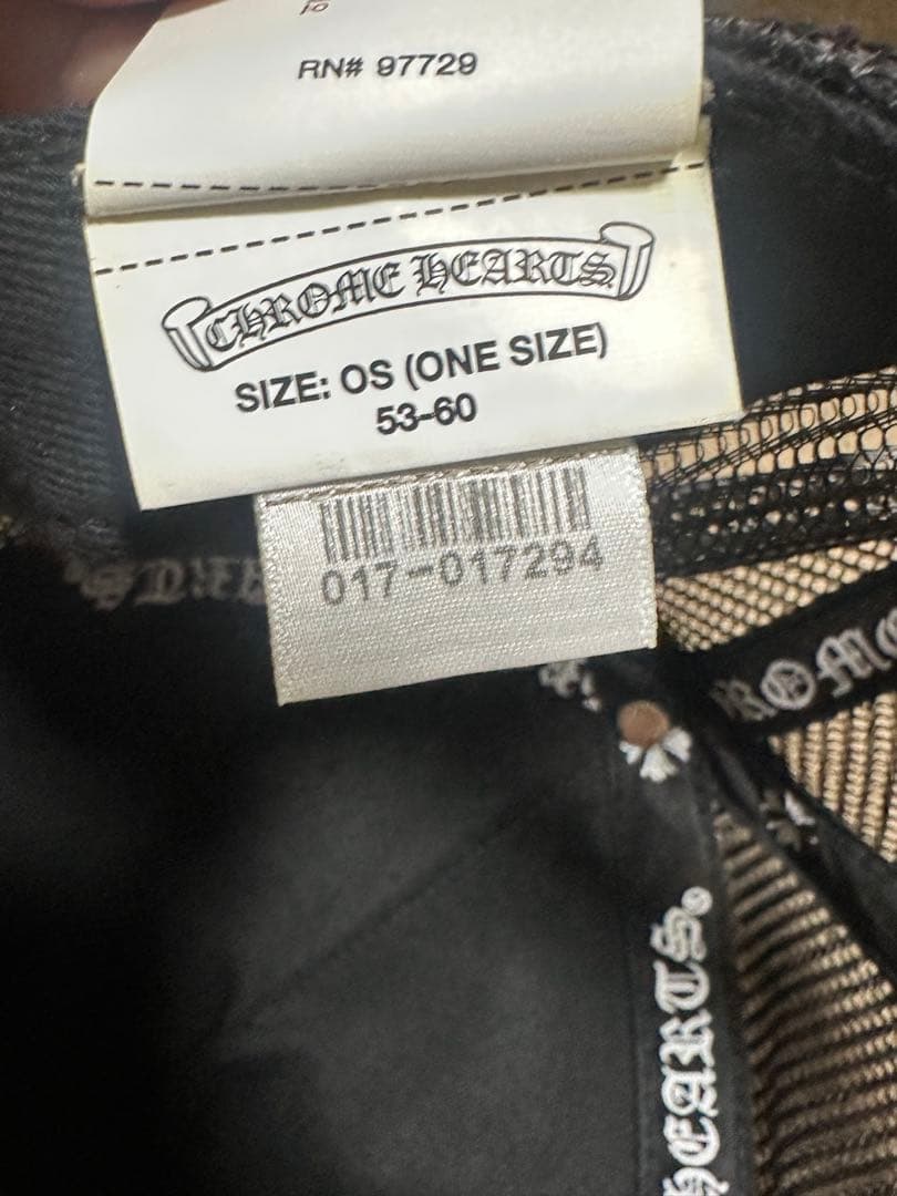 Chrome Hearts 迷彩トラッカーキャップ