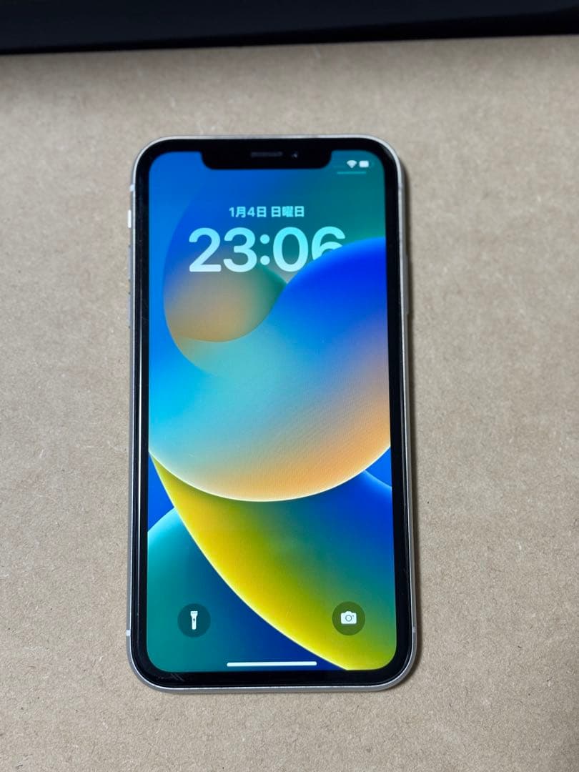 フ*き様 Apple iPhone XR 128GBホワイト