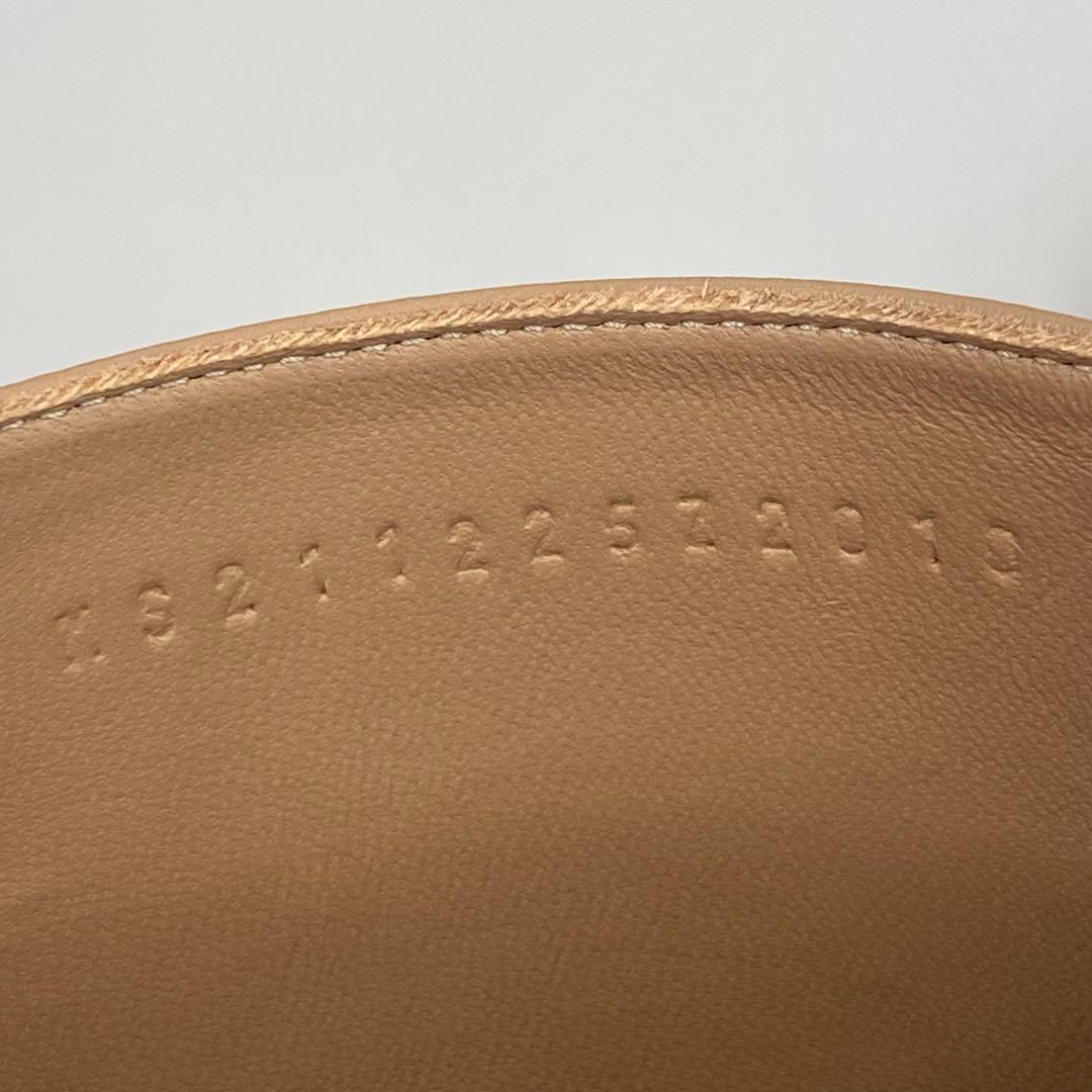 エルメス サンダル 《 コラリア 》 白 ゴールド 37 24cm程度 未使用