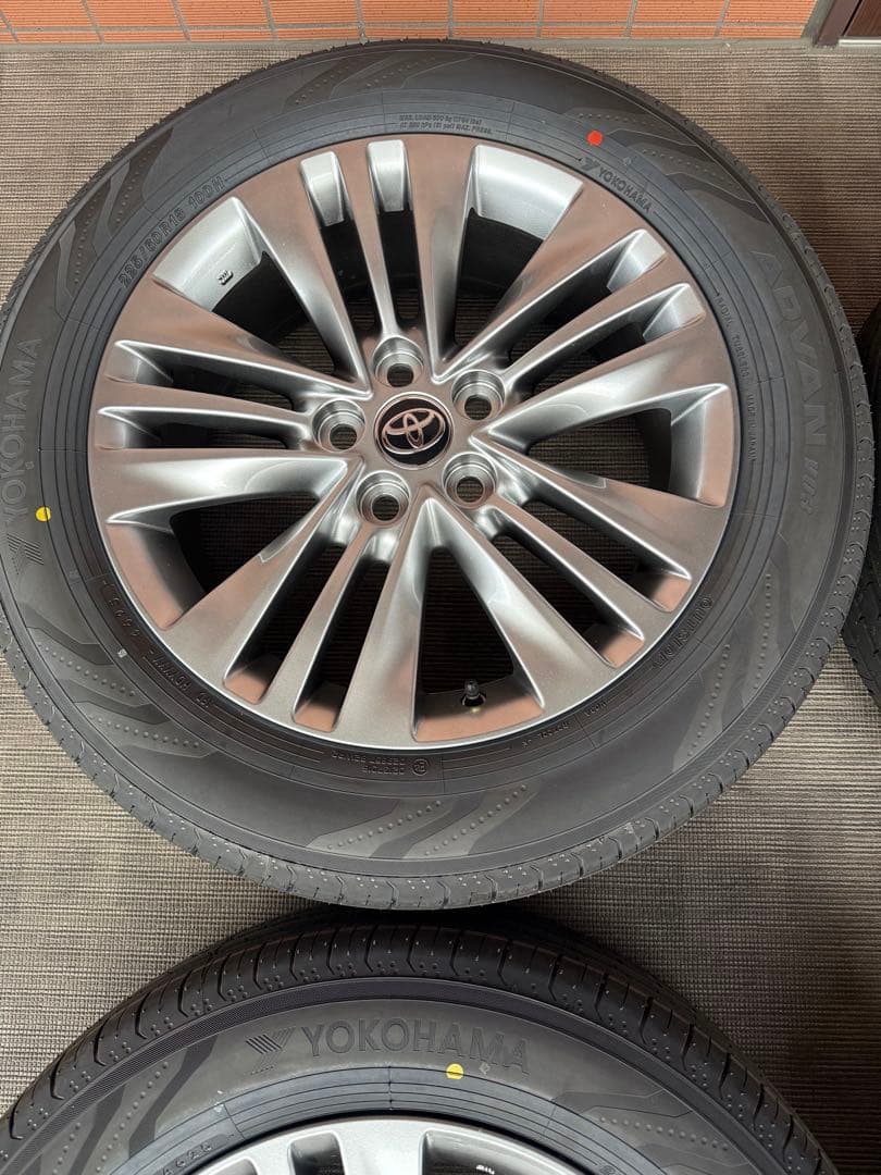 アルファード　40系純正　タイヤホイールセット18インチ４本　新車外し　送料込み