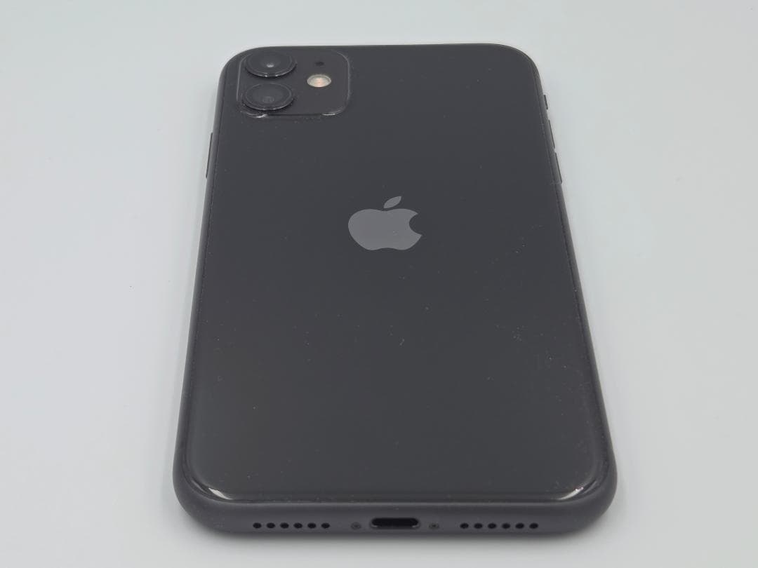 【美品】Apple iPhone11 ブラック 128GB +フィルム+ケース