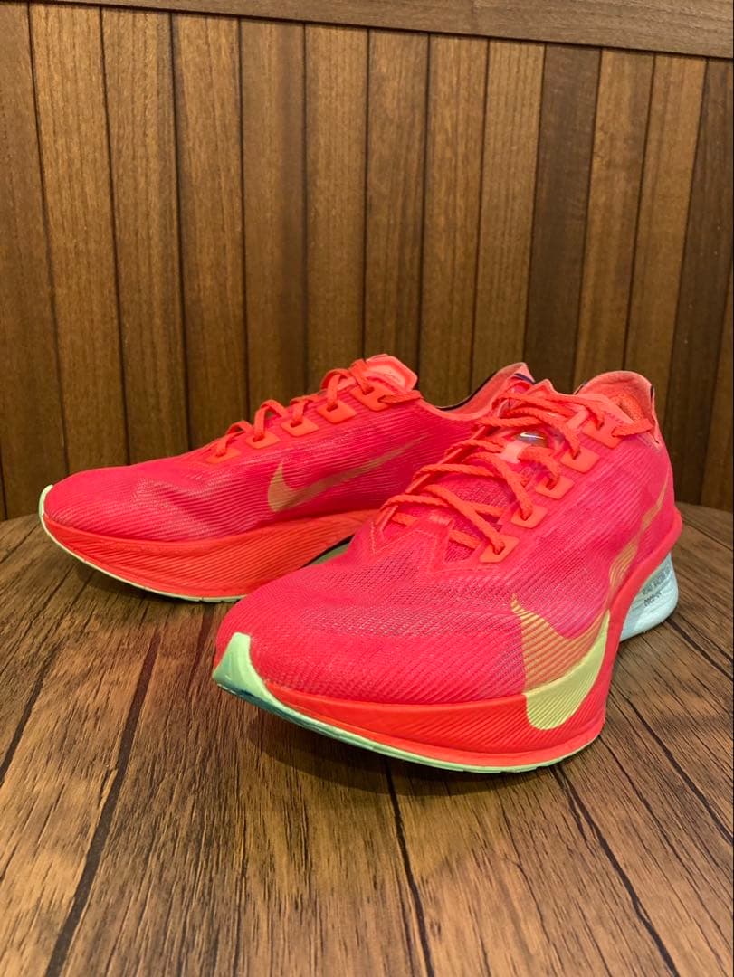 中古品 【NIKE】ズームX ヴェイパーフライ ネクスト% 4 25cm