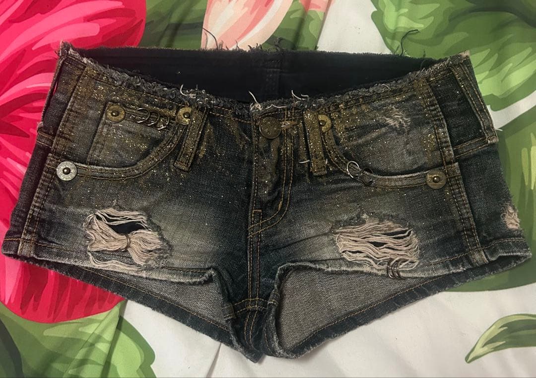 合馬公式アカウント1 d.i.a.ショーパン２点