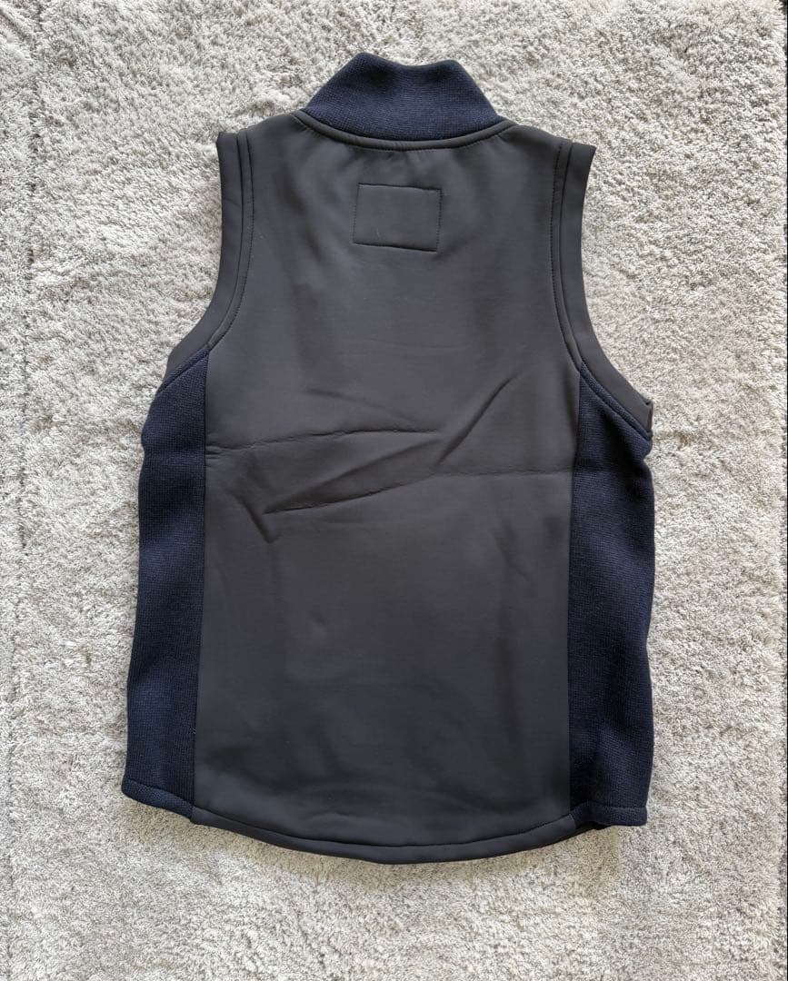 【新品】muta ナイロンジャージーベスト　レディース　ネイビー