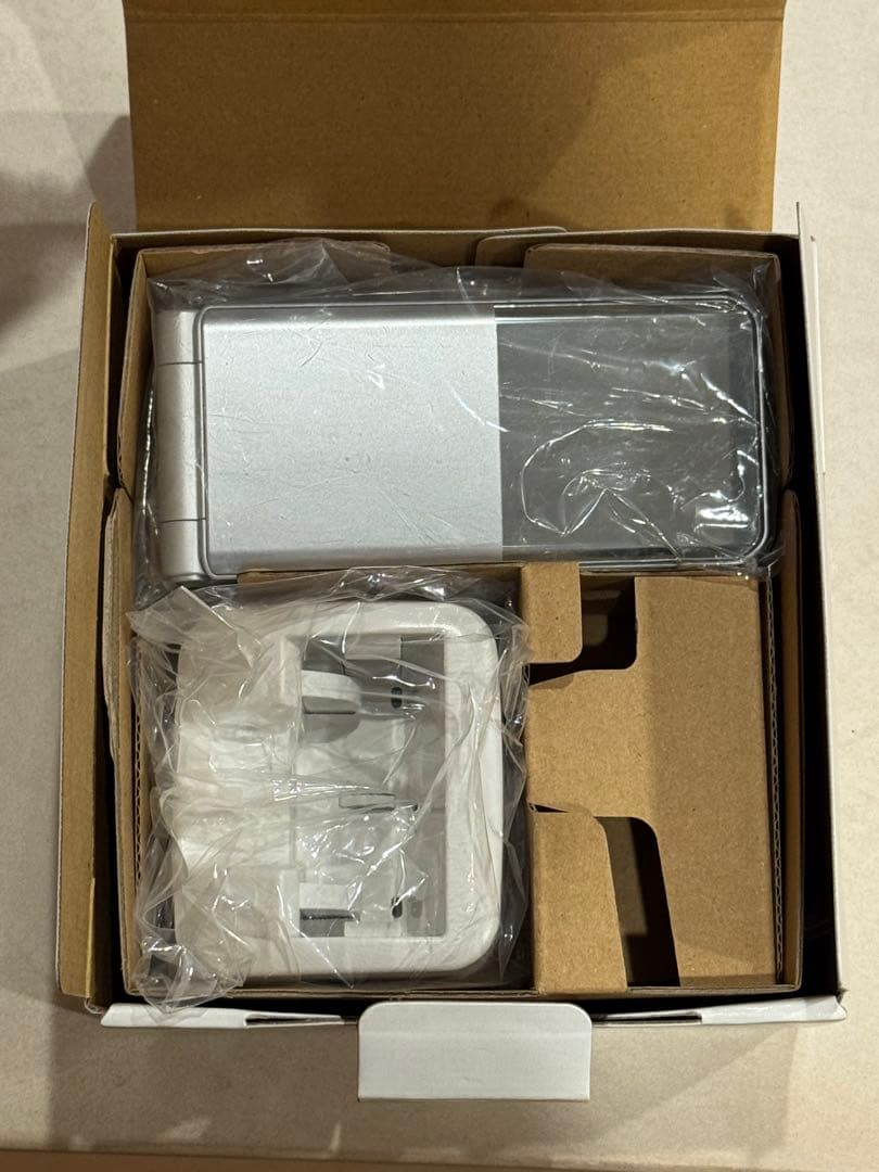 docomo arrows F-03L 本体と付属品