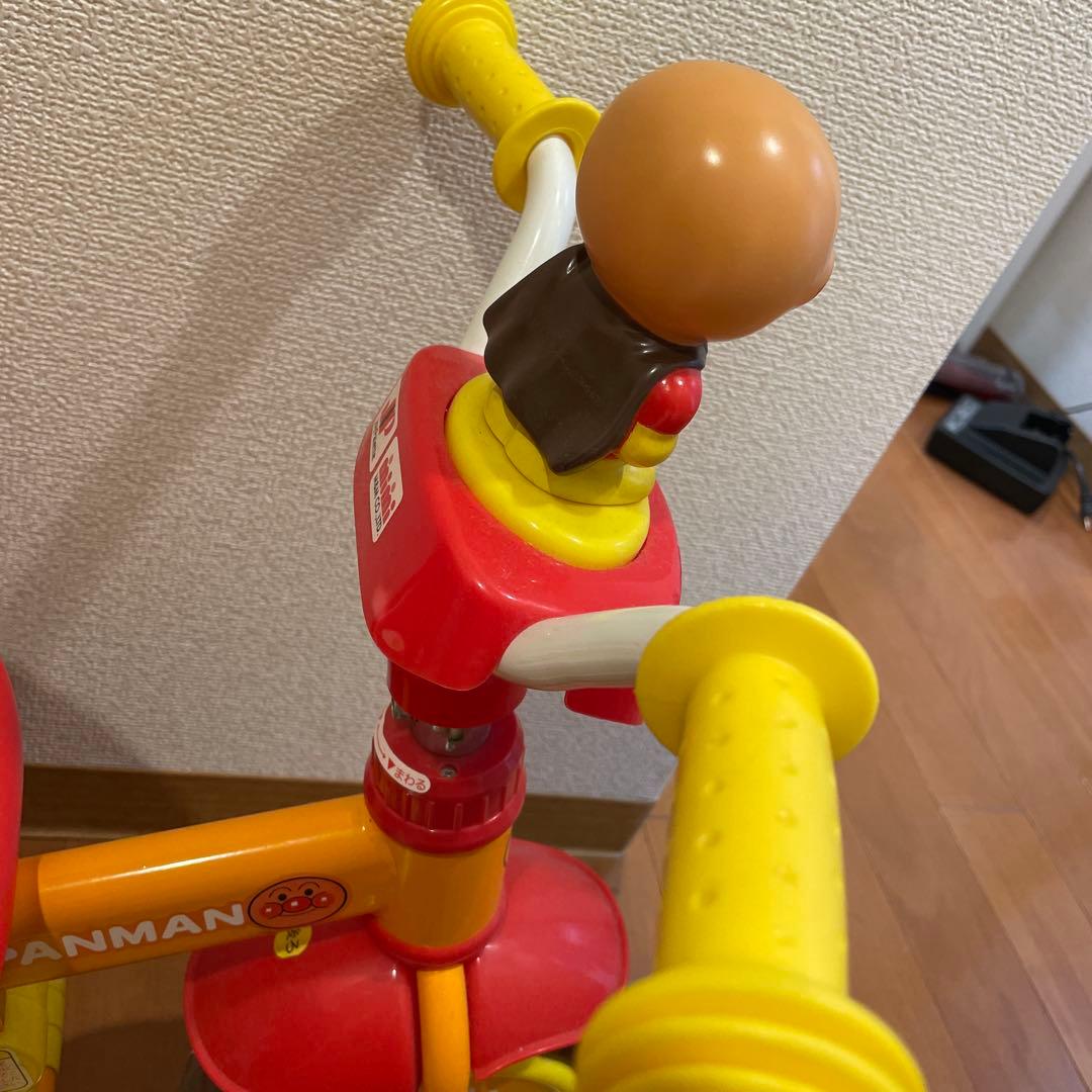 【美品】アンパンマン 三輪車 赤