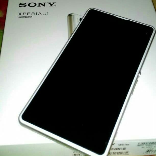 スマートフォン本体 XPERIA J1 compact