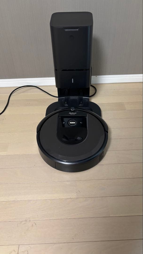 iRobot Roomba i7+ ルンバ 自動ゴミ収集機付き、侵入防止センサー