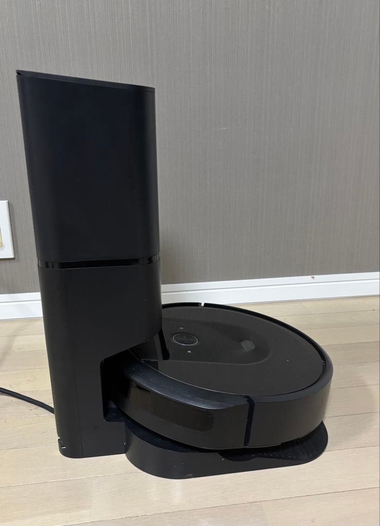 iRobot Roomba i7+ ルンバ 自動ゴミ収集機付き、侵入防止センサー