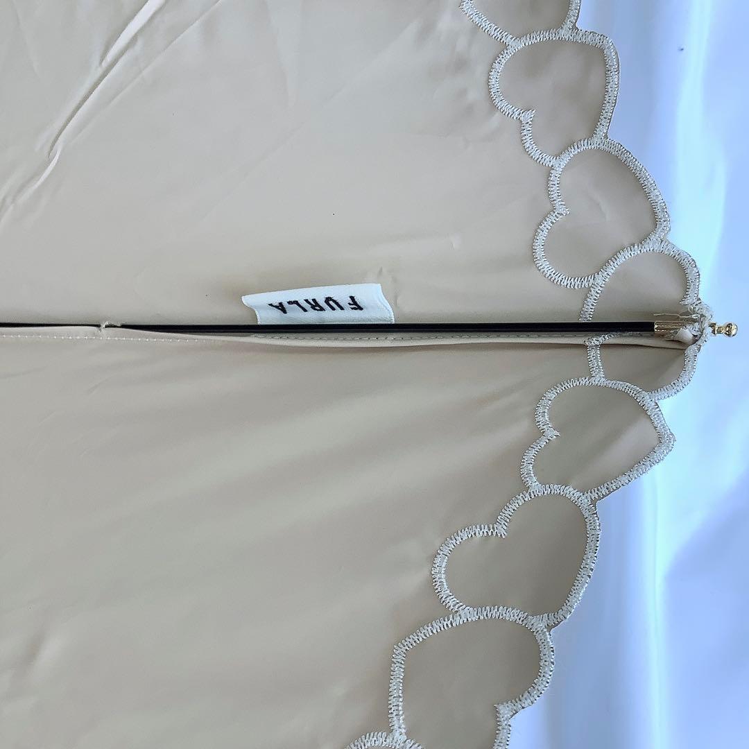 新品★フルラ★FURLAハート刺繍 晴雨兼用2段折りたたみ日傘雨傘★ベージュ