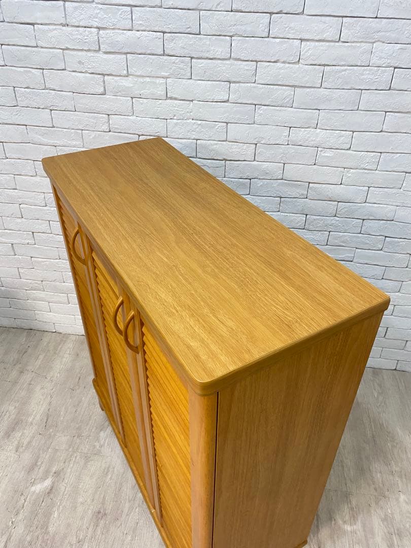 【東京都内23区配送無料】ルーバー　シューズボックス　靴箱　下駄箱　収納　玄関