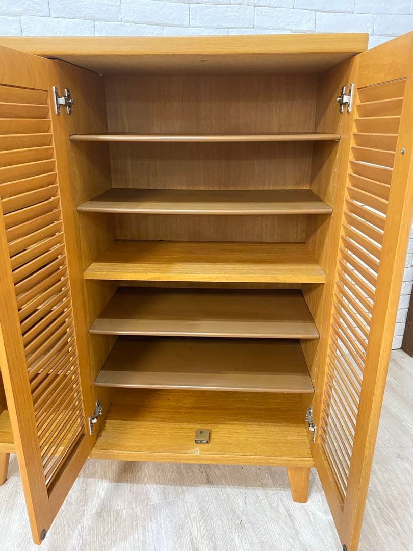 【東京都内23区配送無料】ルーバー　シューズボックス　靴箱　下駄箱　収納　玄関