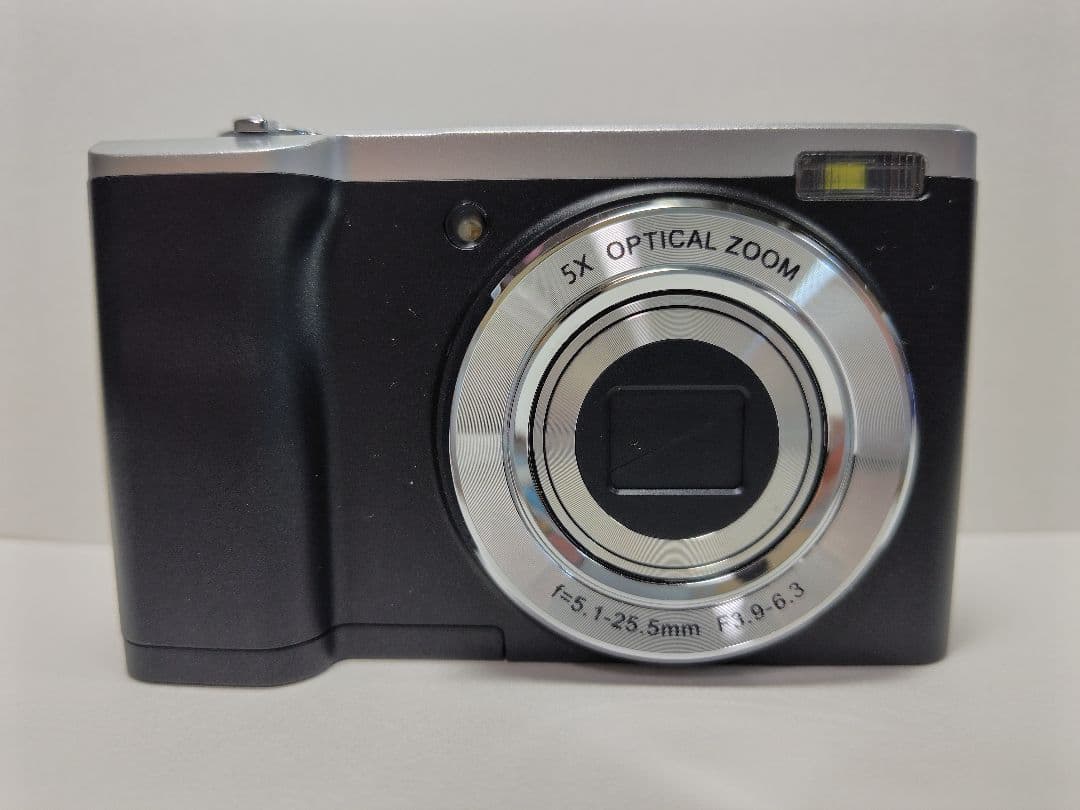 インカメラ搭載！！Kenko KC-ZM08 コンパクトデジタルカメラ