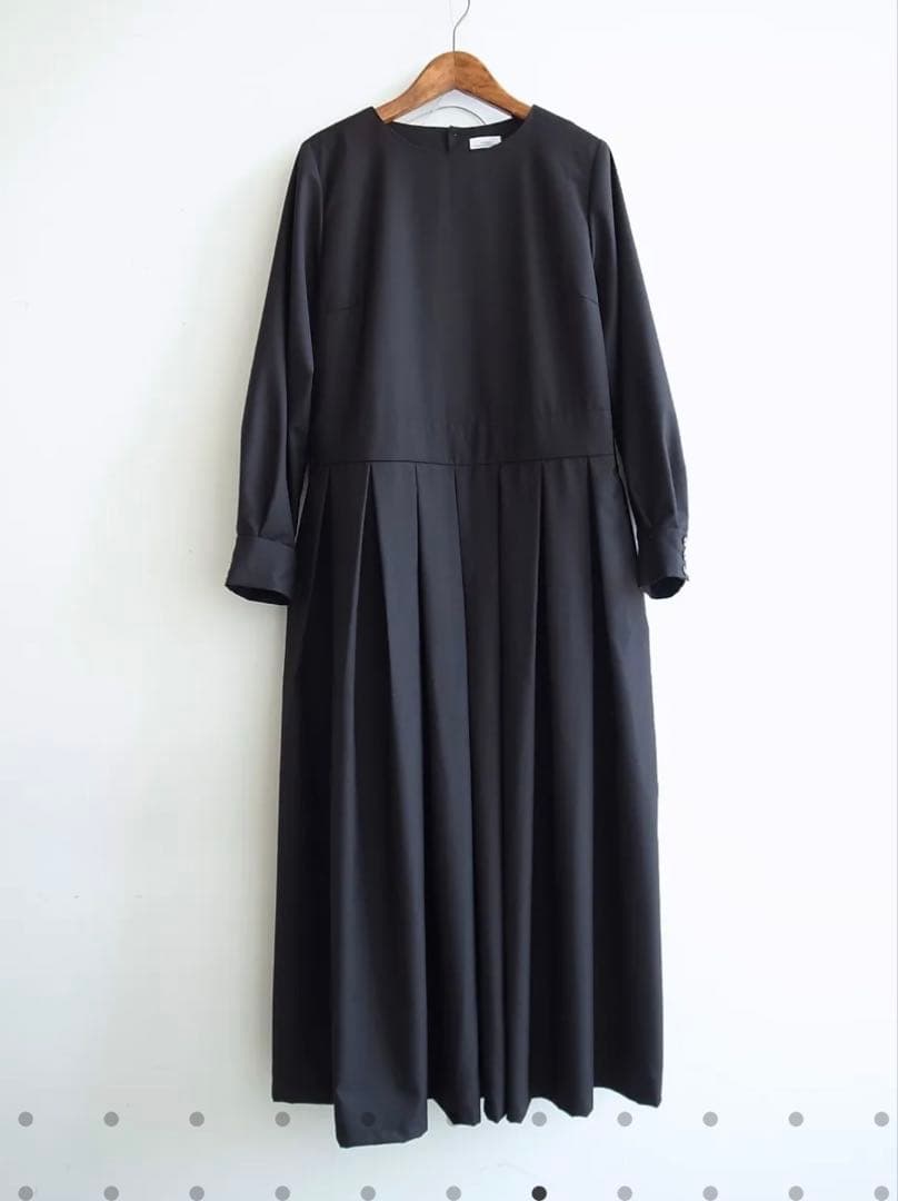 HACHITEN 「きちんと見えのワンピース」 by ina 卒業式　入学式