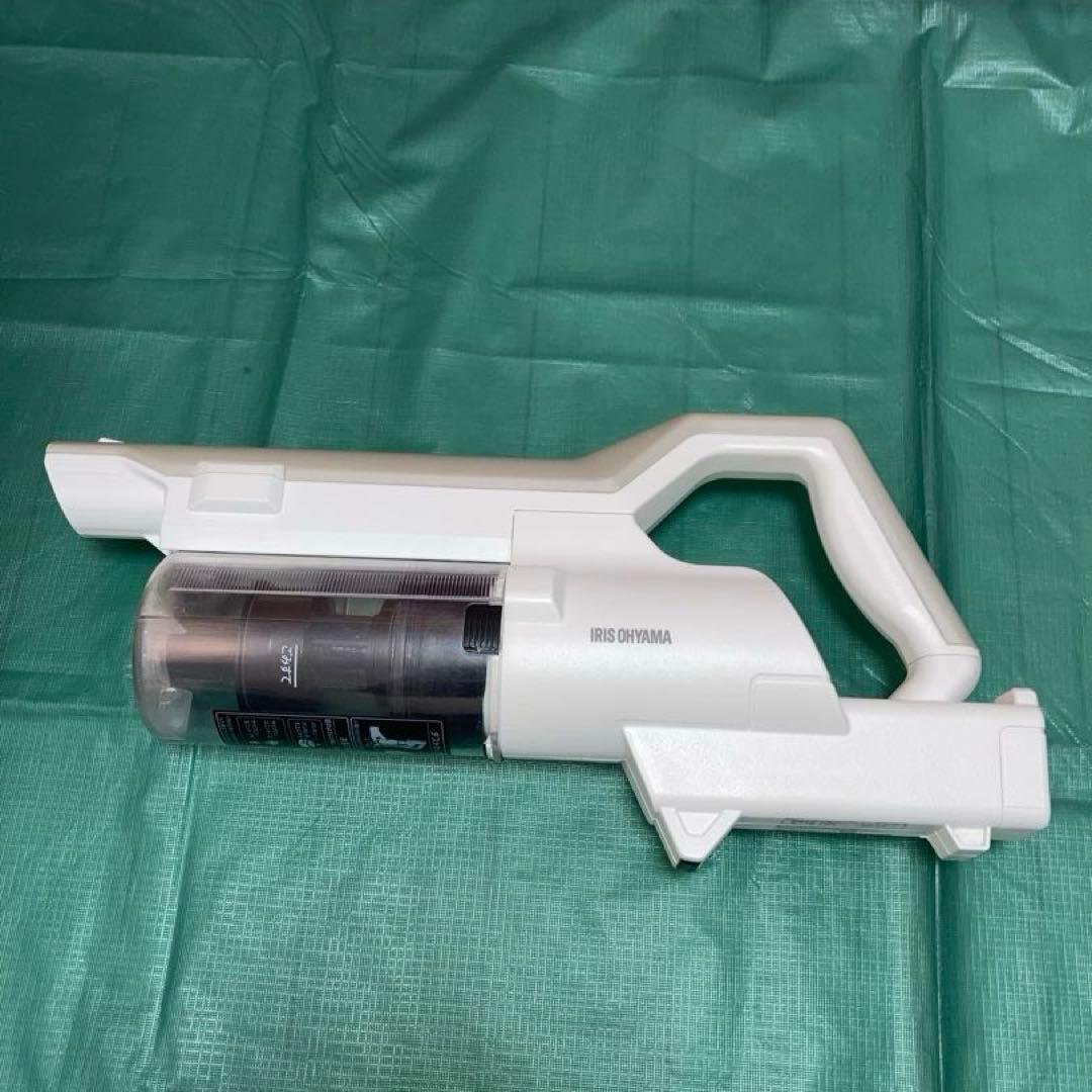 アイリスオーヤマ　充電式サイクロンスティッククリーナー SCD-120P-W