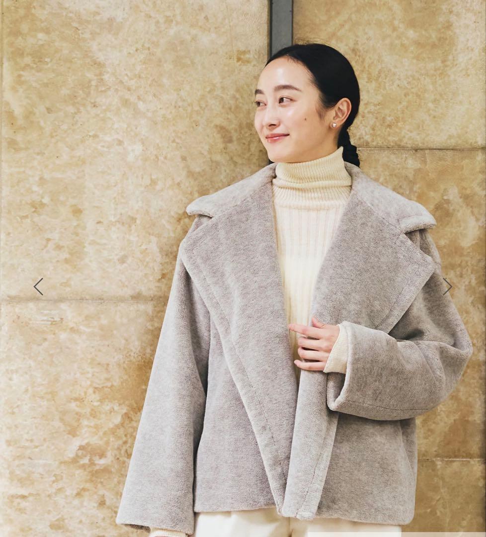 プリスティン◯ヤクフェイクファーショートコート