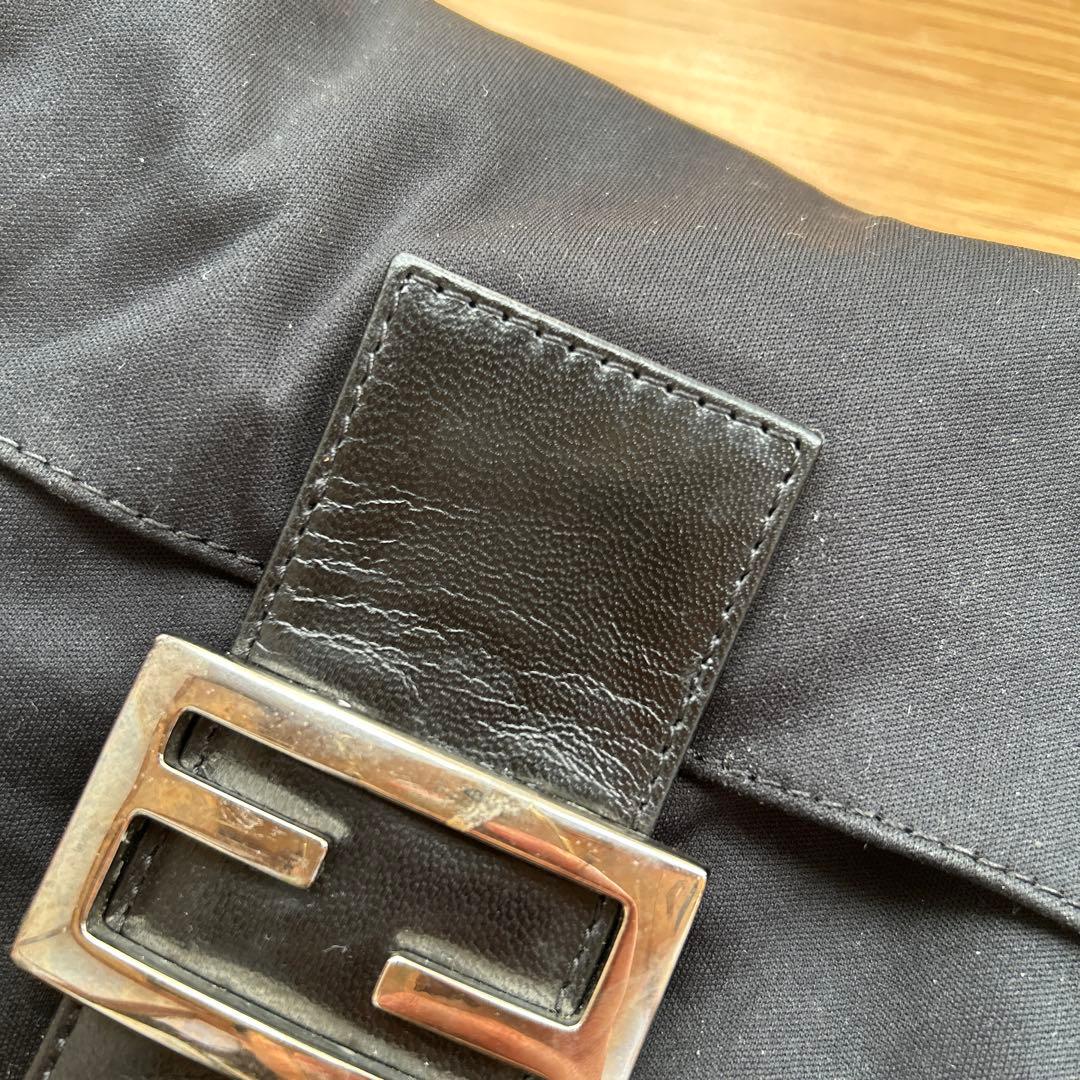 FENDI マンマバケット　ブラック　ハンドバッグ