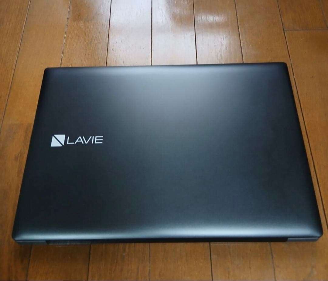 【美品】Core i7-8550U 新品SSD/SSHD 1TB Blu-ray