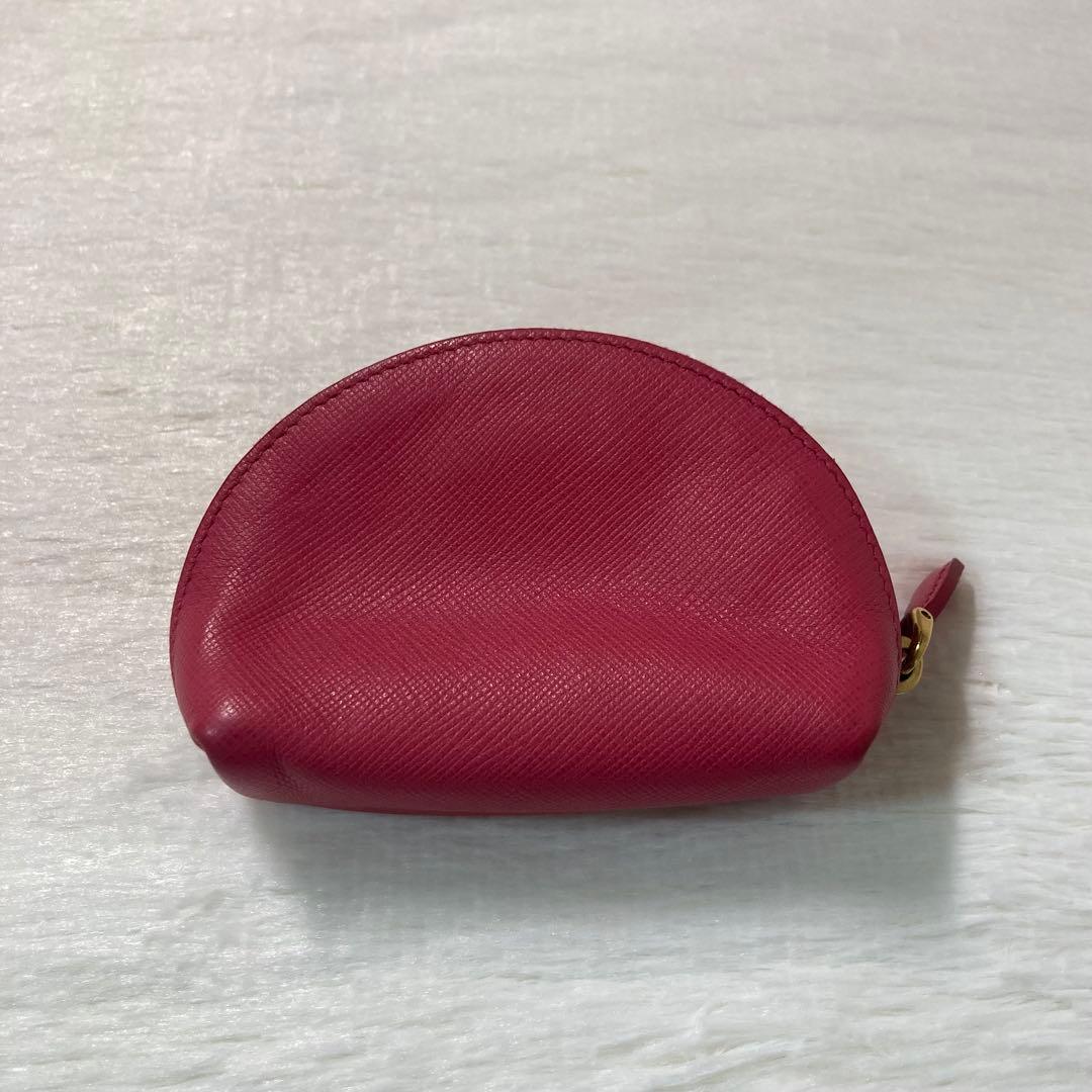 早い者勝ち　美品　PRADA プラダ　小銭入れ　ケース　ピンク　チャーム