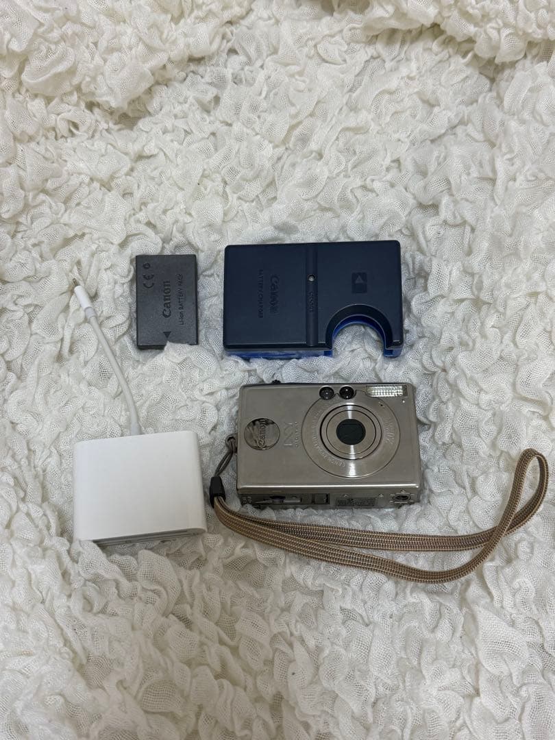 コンパクトデジカメ　IXY DIGITAL200 SDカードリーダー付 セット