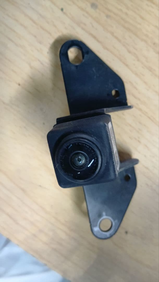 セレナe−powerハイウェイスター　c27　フロントグリルカメラ